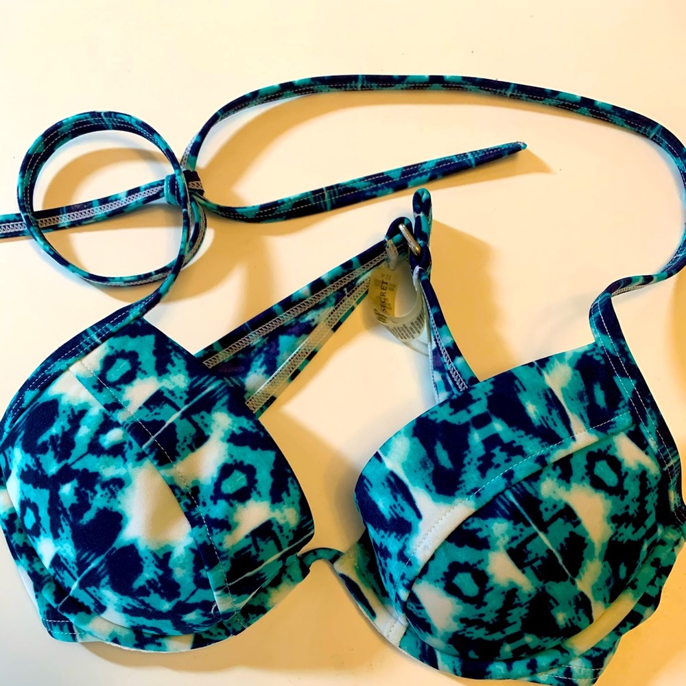 Victoria’s Secret push-up bikini top